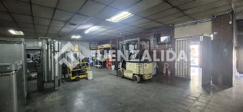 Galpón de uso Industrial o comercial en venta en San Miguel