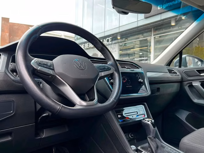 VOLKSWAGEN TIGUAN TSI AT COMFORTLINE 150HP - 2025 | 404
