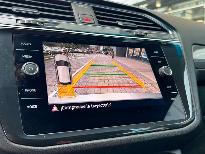 VOLKSWAGEN TIGUAN TSI AT COMFORTLINE 150HP - 2025 | 404