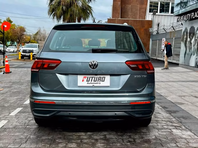 VOLKSWAGEN TIGUAN TSI AT COMFORTLINE 150HP - 2025 | 404