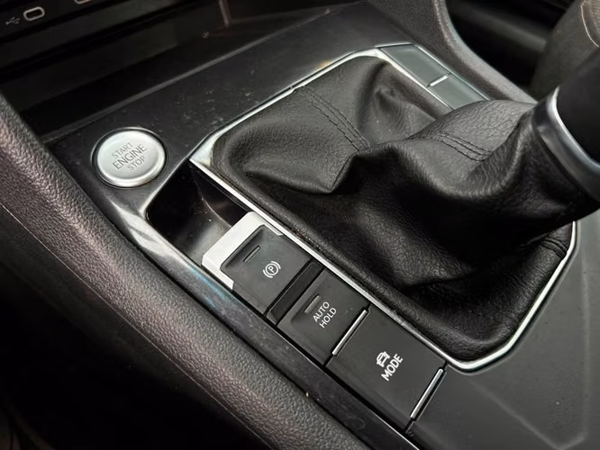 VOLKSWAGEN TIGUAN TSI AT COMFORTLINE 150HP - 2025 | 404