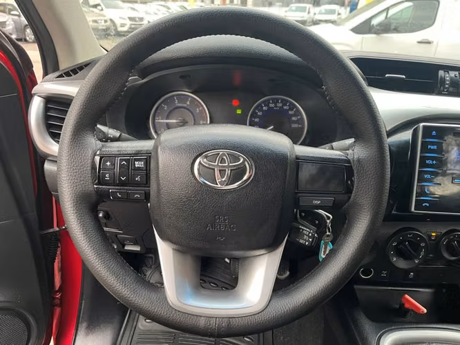 TOYOTA HILUX 4X4 2.8 MT SR - 2020 | 369