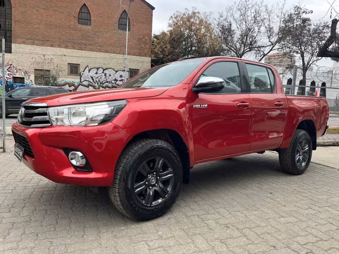 TOYOTA HILUX 4X4 2.8 MT SR - 2020 | 369