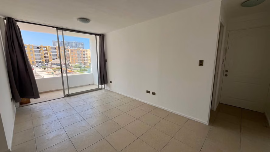 VENTA Y/O ARRIENDO PORTADA NORTE VIII