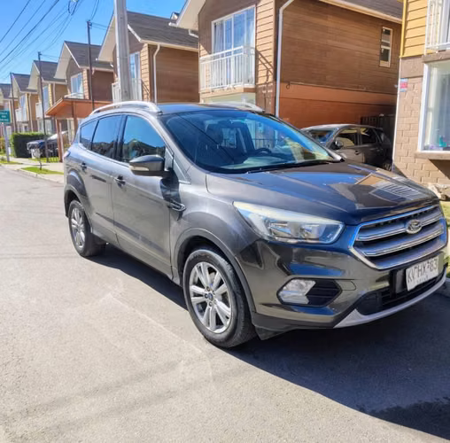 SE VENDE FORD ESCAPE 2019