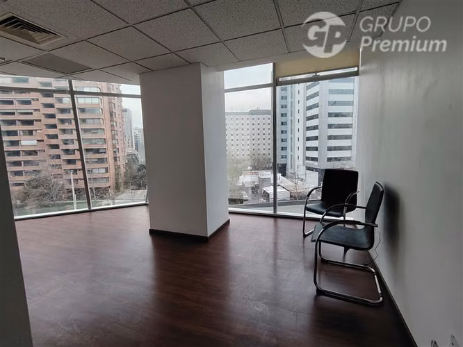 OFICINA EN ARRIENDO ED. QUANTUN LAS CONDES