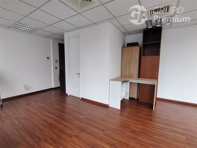 OFICINA EN ARRIENDO ED. QUANTUN LAS CONDES