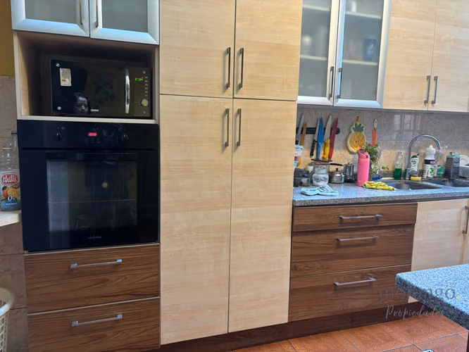 Venta de amplio terreno con 2 casas - Imagen 9
