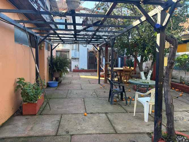 Venta de amplio terreno con 2 casas - Imagen 18