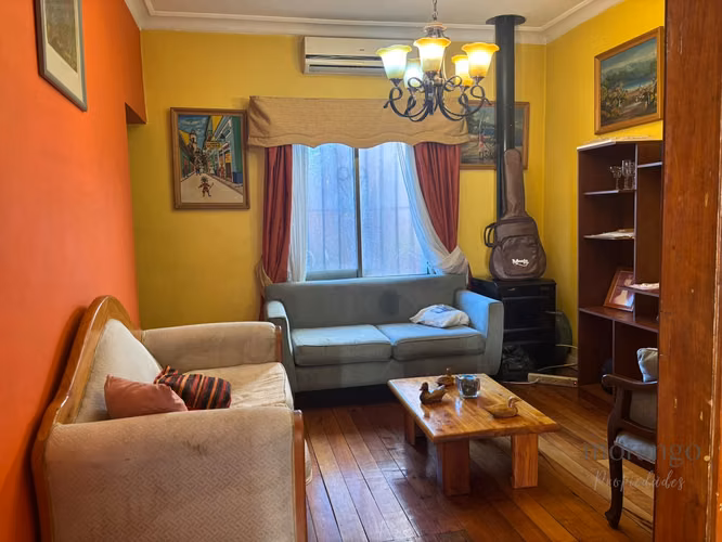 Venta de amplio terreno con 2 casas - Imagen 4