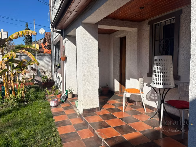 Venta de amplio terreno con 2 casas - Imagen 10
