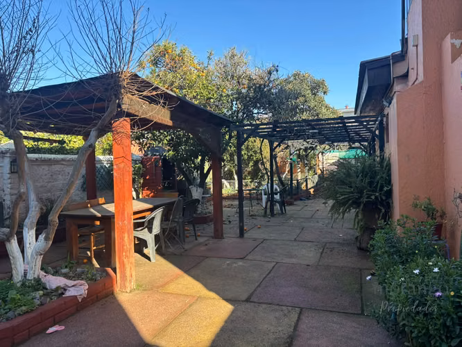 Venta de amplio terreno con 2 casas - Imagen 14
