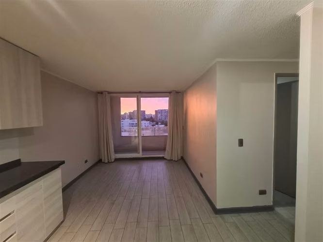 Departamento en arriendo de 2 dorm. en San Miguel