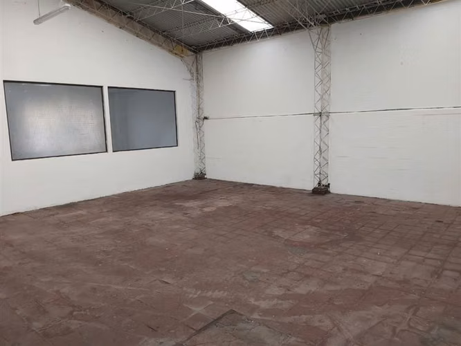 Sitio en arriendo ideal boegaje y distribucion
