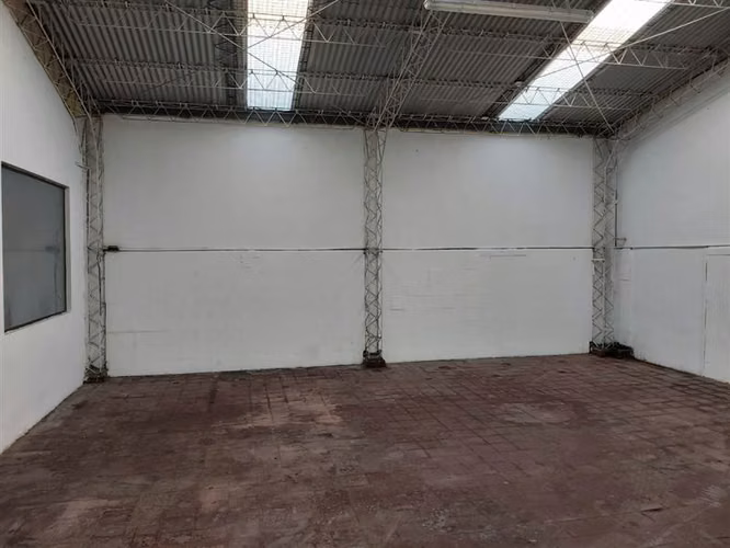 Sitio en arriendo ideal boegaje y distribucion