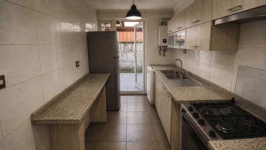 Casa Amplia con Jardín Privado (171002)