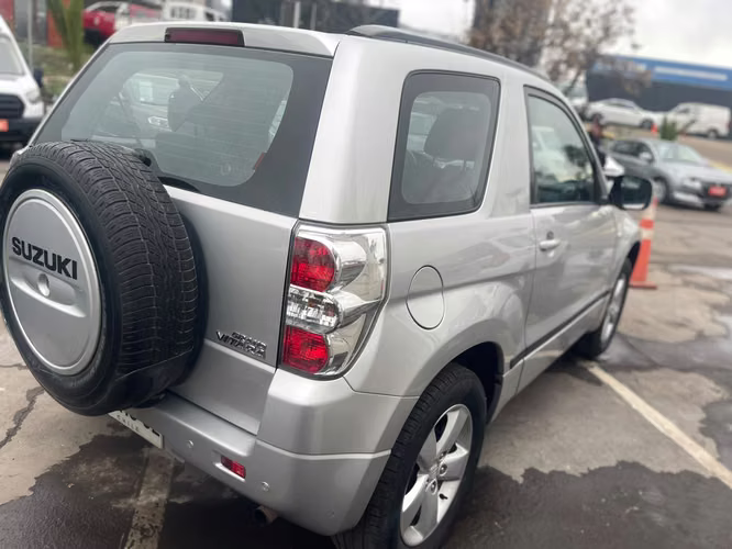 SUZUKI VITARA 2010 AUTOMATICO 4X4 - Imagen 7