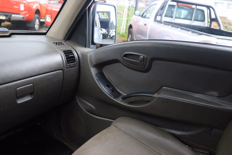 HYUNDAI PORTER AÑO 2021 DOBLE CABINA FULL EQUIPO CON AC CAJA 6TA MT 2.5D