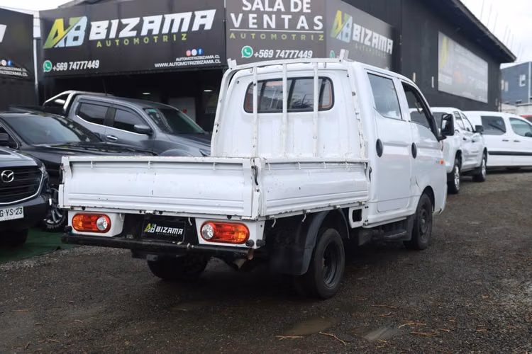 HYUNDAI PORTER AÑO 2021 DOBLE CABINA FULL EQUIPO CON AC CAJA 6TA MT 2.5D