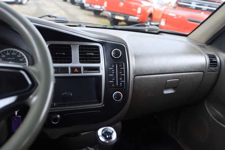 HYUNDAI PORTER AÑO 2021 DOBLE CABINA FULL EQUIPO CON AC CAJA 6TA MT 2.5D