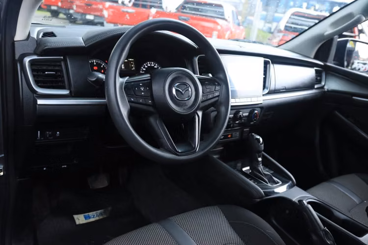 MAZDA BT50 AÑO 2023 FULL EQUIPO 3.0D CAJA AUTOMATICA 4X4 1 DUEÑO