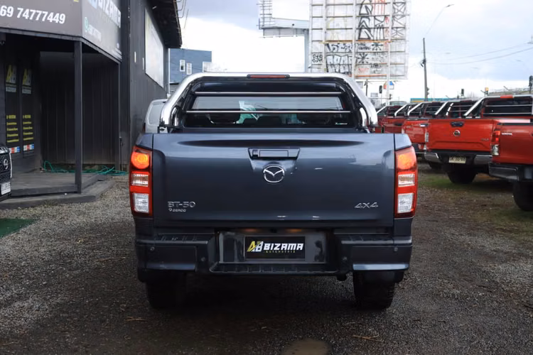 MAZDA BT50 AÑO 2023 FULL EQUIPO 3.0D CAJA AUTOMATICA 4X4 1 DUEÑO