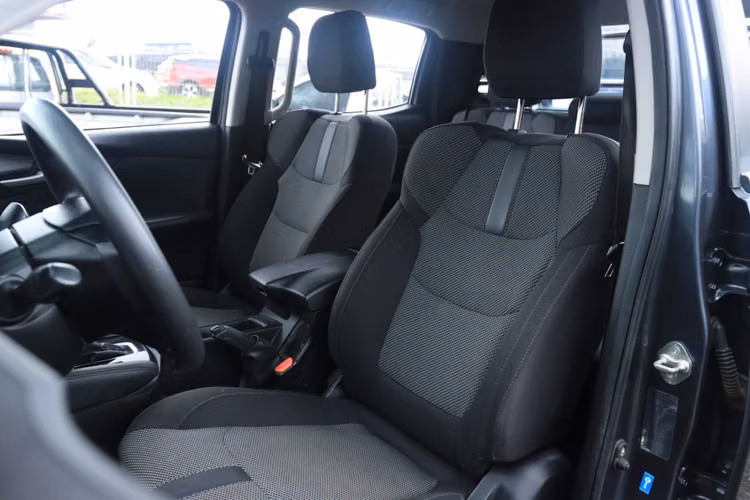 MAZDA BT50 AÑO 2023 FULL EQUIPO 3.0D CAJA AUTOMATICA 4X4 1 DUEÑO