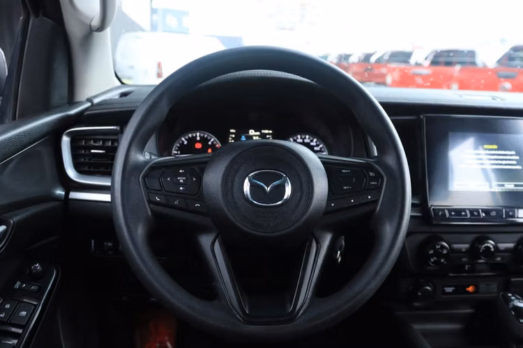 MAZDA BT50 AÑO 2023 FULL EQUIPO 3.0D CAJA AUTOMATICA 4X4 1 DUEÑO