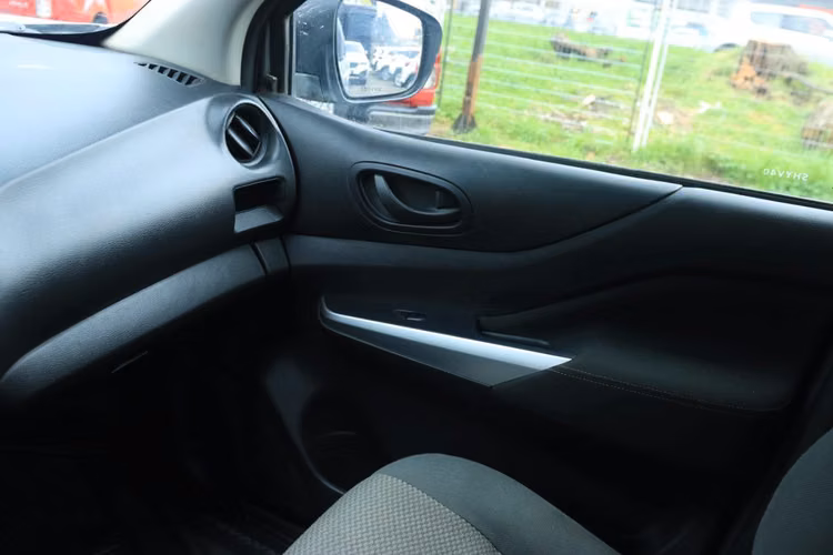 NISSAN NAVARA AÑO 2023 CABINA SIMPLE 4X4 2.3 CAJA 6TA MT FULL AC