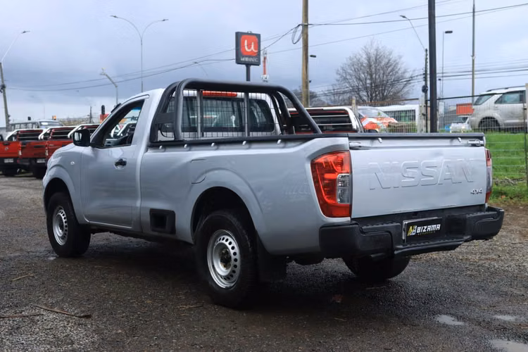 NISSAN NAVARA AÑO 2023 CABINA SIMPLE 4X4 2.3 CAJA 6TA MT FULL AC