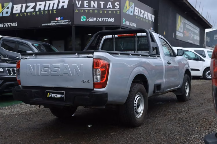 NISSAN NAVARA AÑO 2023 CABINA SIMPLE 4X4 2.3 CAJA 6TA MT FULL AC