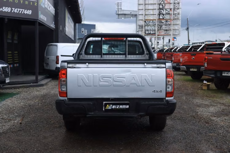 NISSAN NAVARA AÑO 2023 CABINA SIMPLE 4X4 2.3 CAJA 6TA MT FULL AC