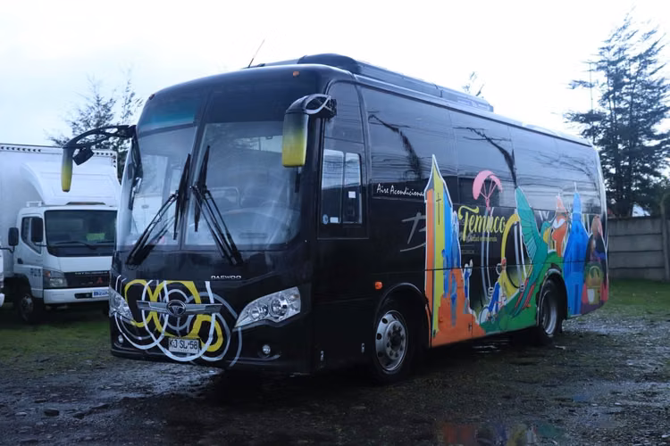 BUS TURISMO DAEWOO A-85 CUMMINS CAJA MT 2018 UNICO DUEÑO FULL EQUIPADO