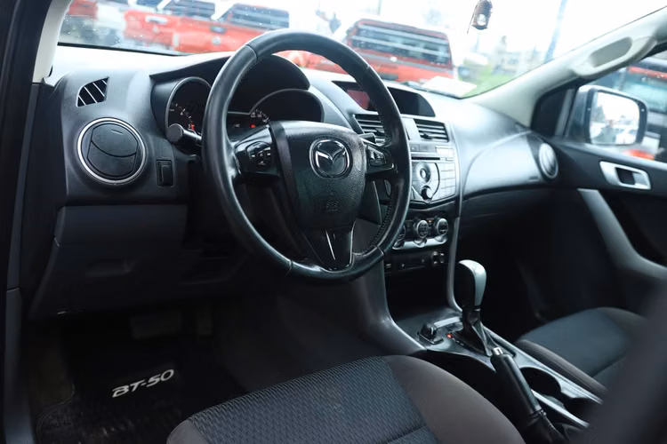MAZDA BT50 AÑO 2020 CAJA AUTOMATICA 4X4 3.2CC FULL EQUIPO AC