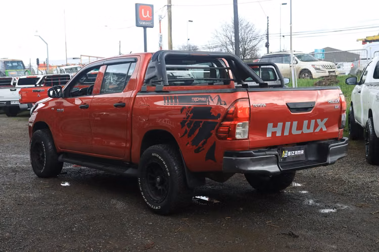 TOYOTA HILUX AÑO 2018 FULL EQUIPO DX 2.4L MT 6TA CON AC DCAB