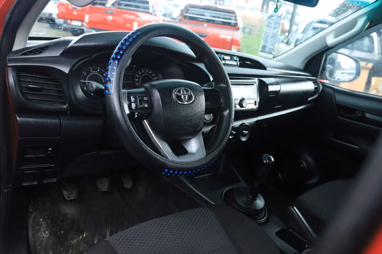 TOYOTA HILUX AÑO 2018 FULL EQUIPO DX 2.4L MT 6TA CON AC DCAB