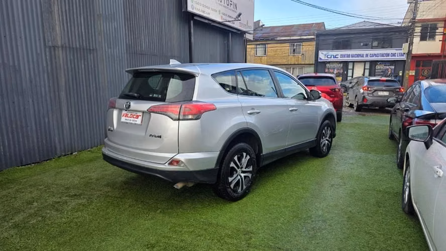 TOYOTA RAV 4 2017 - Imagen 3