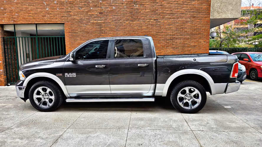 RAM 1500 CREW LARAMIE PRENDAPRENDA