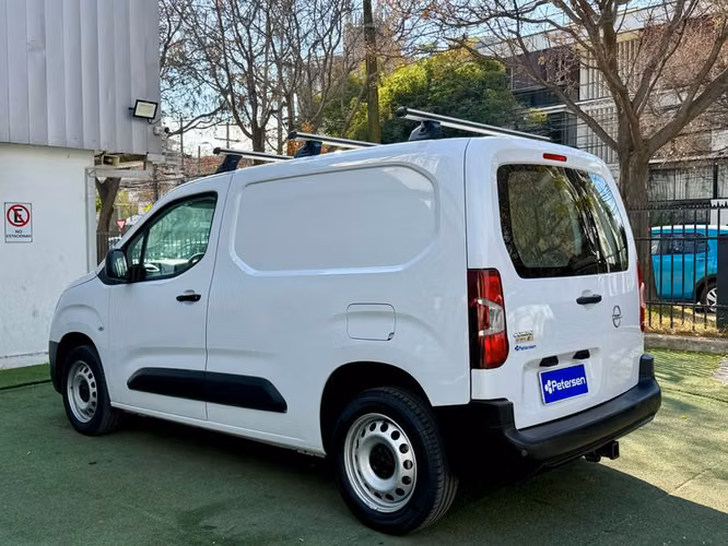 OPEL COMBO 1.5 - 2024 | 2495 - Imagen 5