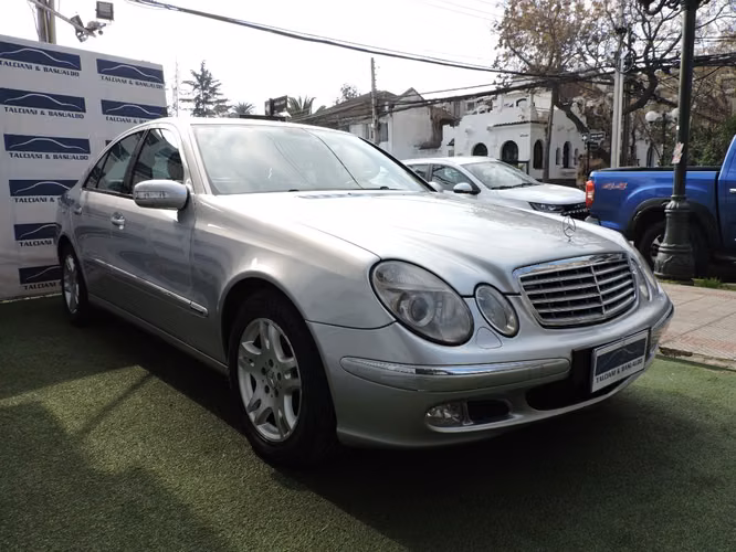 MERCEDES-BENZ E320  2005