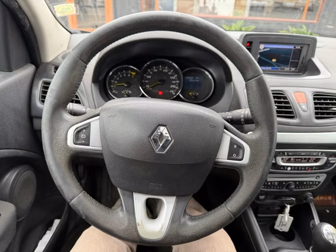 RENAULT MEGANE III 2.0 MT6 2012