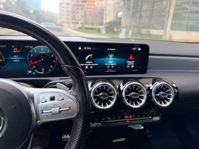MERCEDES-BENZ A