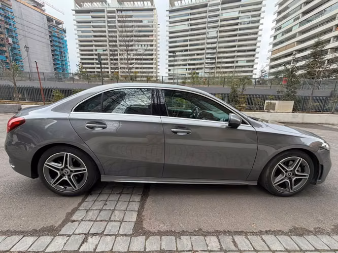 MERCEDES-BENZ A