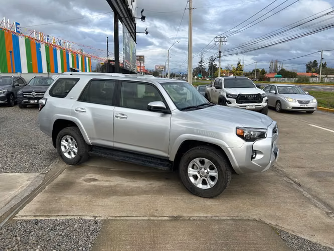 TOYOTA 4 RUNNER 4.0 AT 4X2 2022