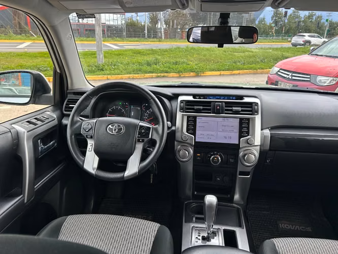 TOYOTA 4 RUNNER 4.0 AT 4X2 2022