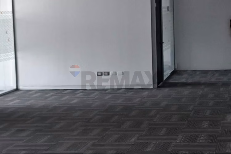 Oficina  de 200 m2 en sector preivilegiado 1601