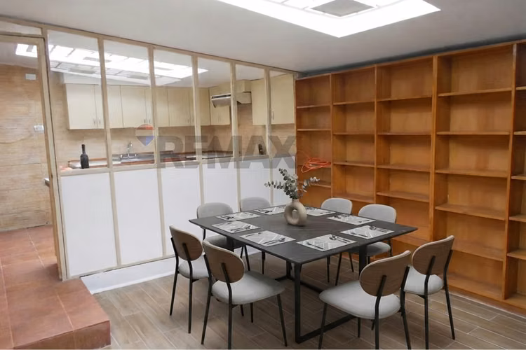 Casa en vitacura: piscina, terraza y quincho