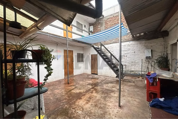 Casa para vivir o invertir recoleta metro einstein