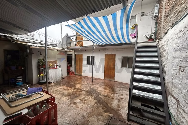 Casa para vivir o invertir recoleta metro einstein