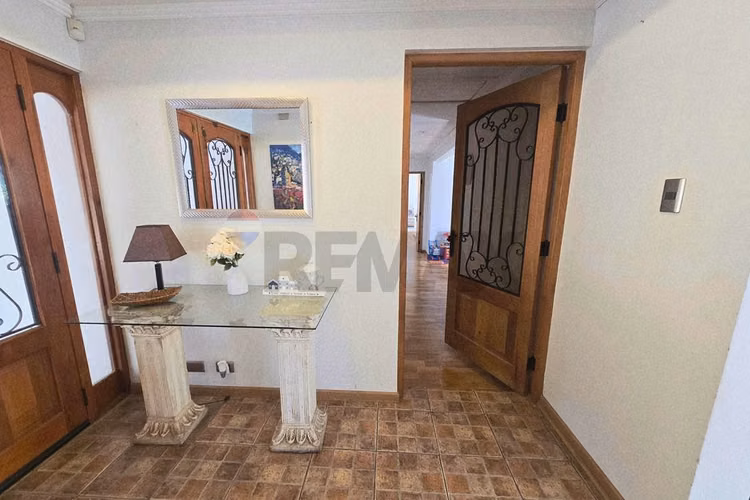 Gran casa con cabaña adicional en chicureo